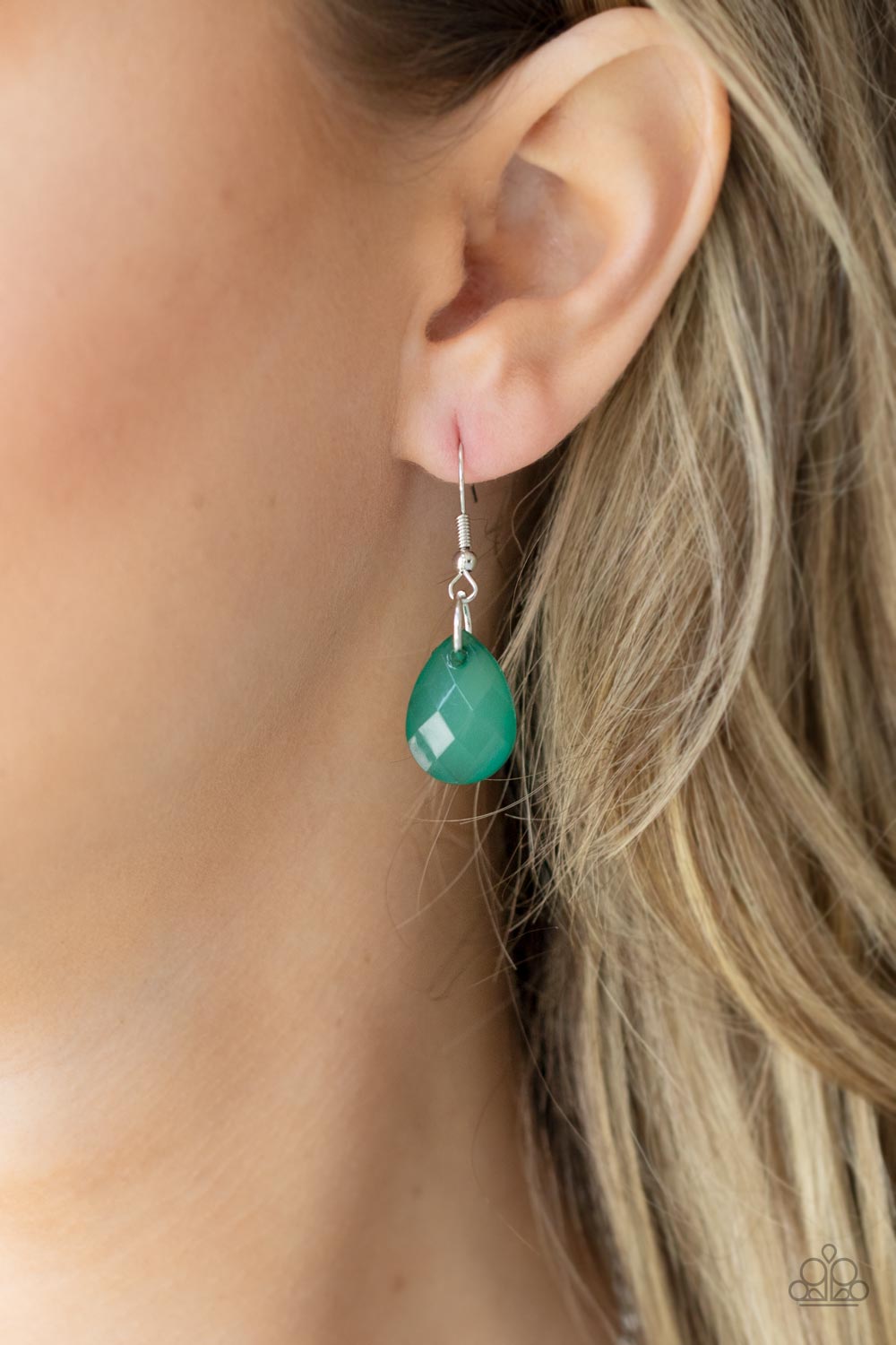 âFront Row Flamboyance - Green