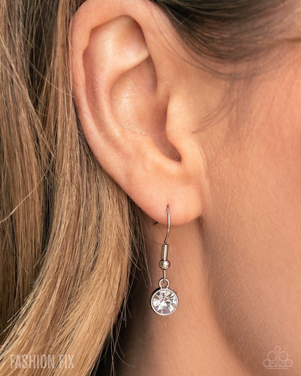 Notorious Nomad - White